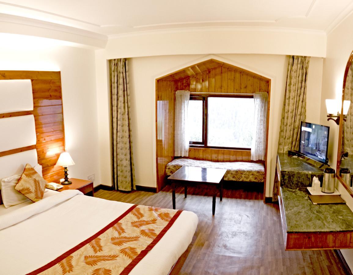 Royal Jardin Whistling Pines Resort Shimla Exterior photo