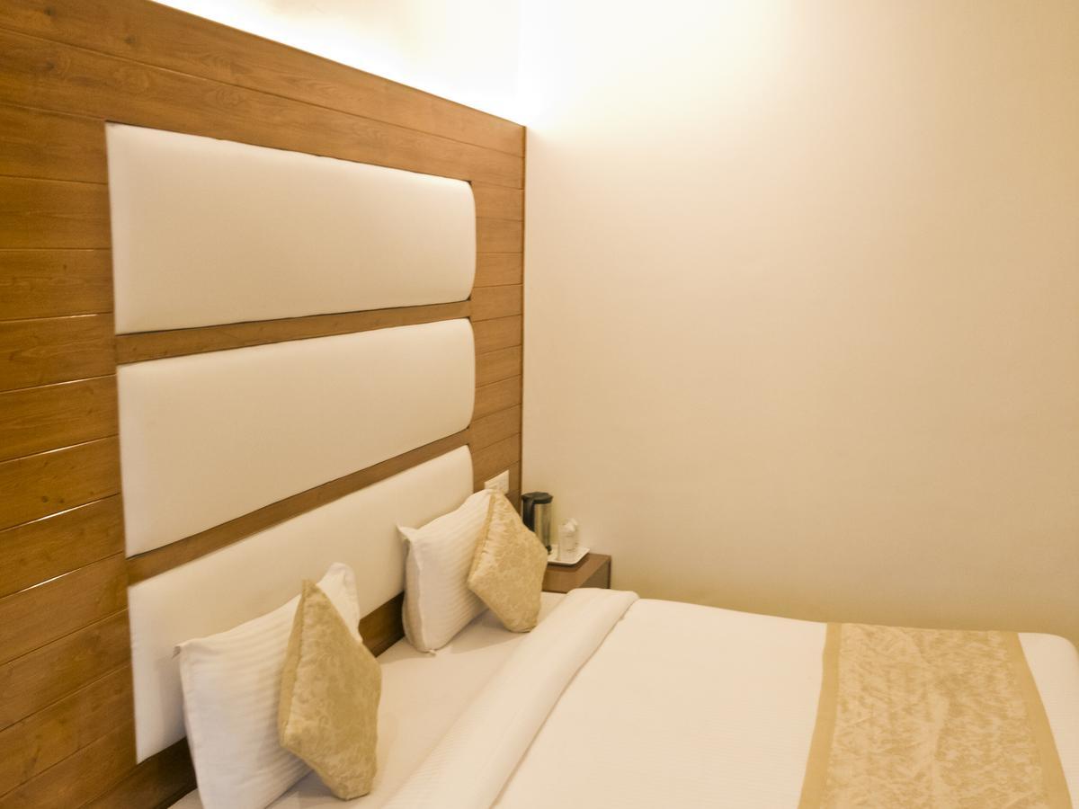 Royal Jardin Whistling Pines Resort Shimla Exterior photo