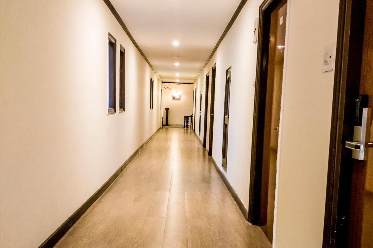 Royal Jardin Whistling Pines Resort Shimla Exterior photo